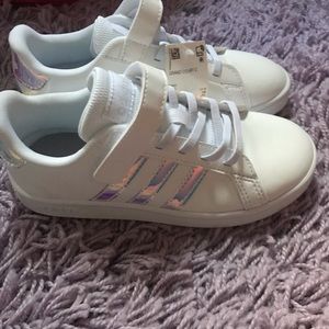 Girls Adidas Grand Court Sneakers
